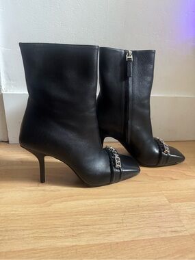 Givenchy G-Woven Square Toe Bootie in Black Size 38EU US 7.5 like new